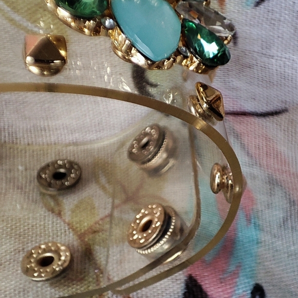 Thick Clear Plastic Gold Tone Rhinestone Snap Cuff Bracelet Emerald Seafoam EUC - Picture 7 of 16
